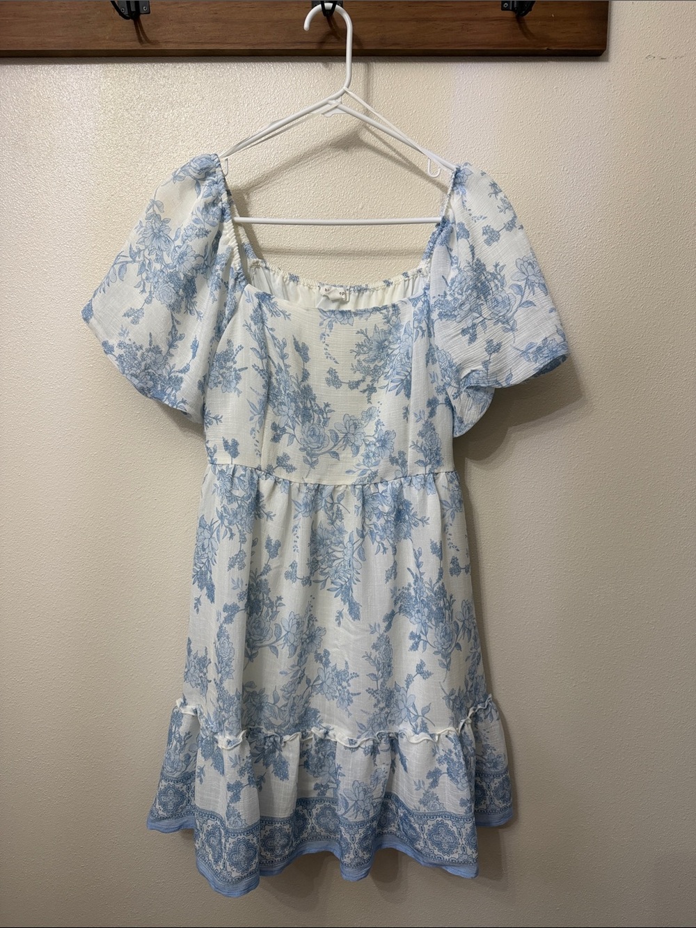 Blu Pepper Blue Floral Puff-Sleeve Dress
